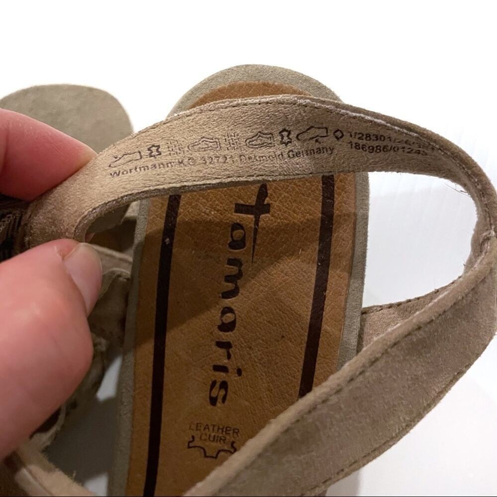 NWOT Tamaris strappy wedge suede sandal metallic detail - Picture 6 of 8